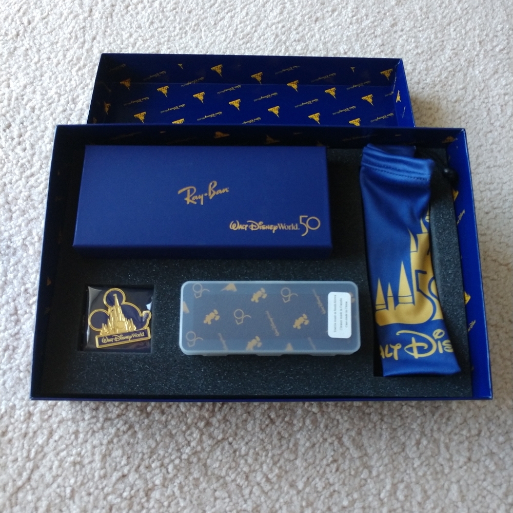 Disney 50th Anniversary Ray-Ban RB3025 Aviator Set Limited Edition 2000 Gift Set